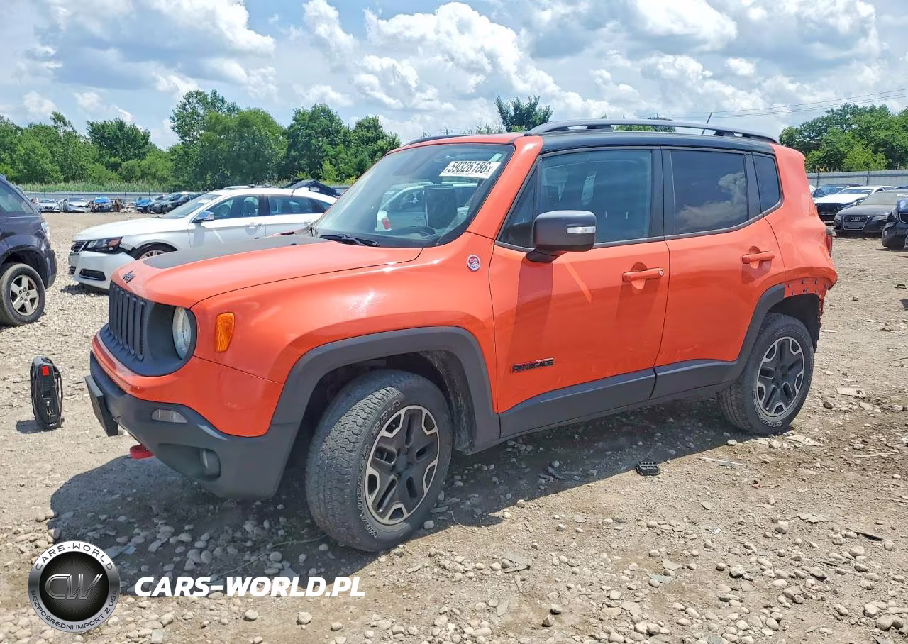 2015 Jeep Renegade Trailhawk VIN:ZACCJBCT0FPB67625 - 1