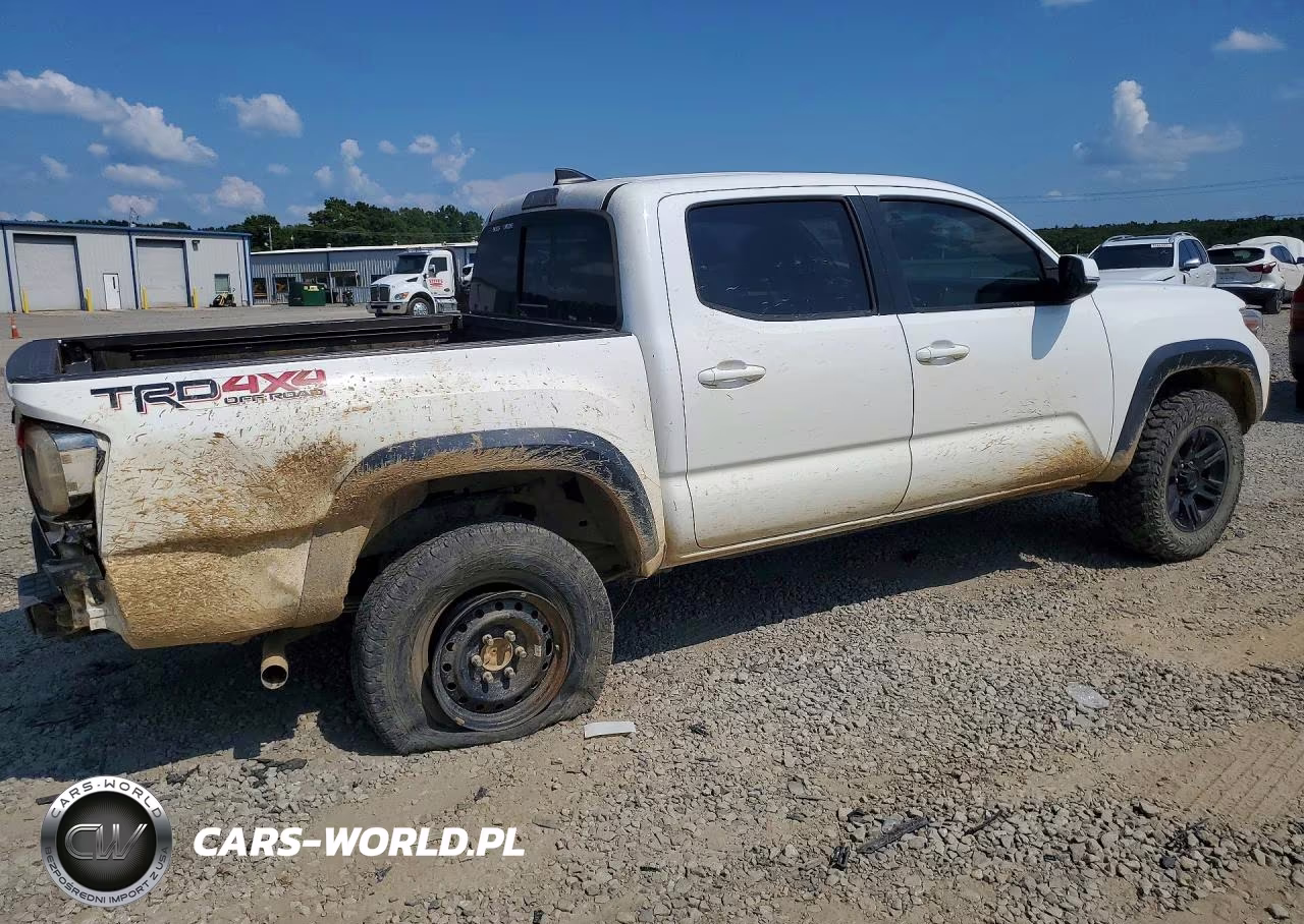 2017 Toyota Tacoma Sr V6 VIN:5TFCZ5AN5HX065181 - 3