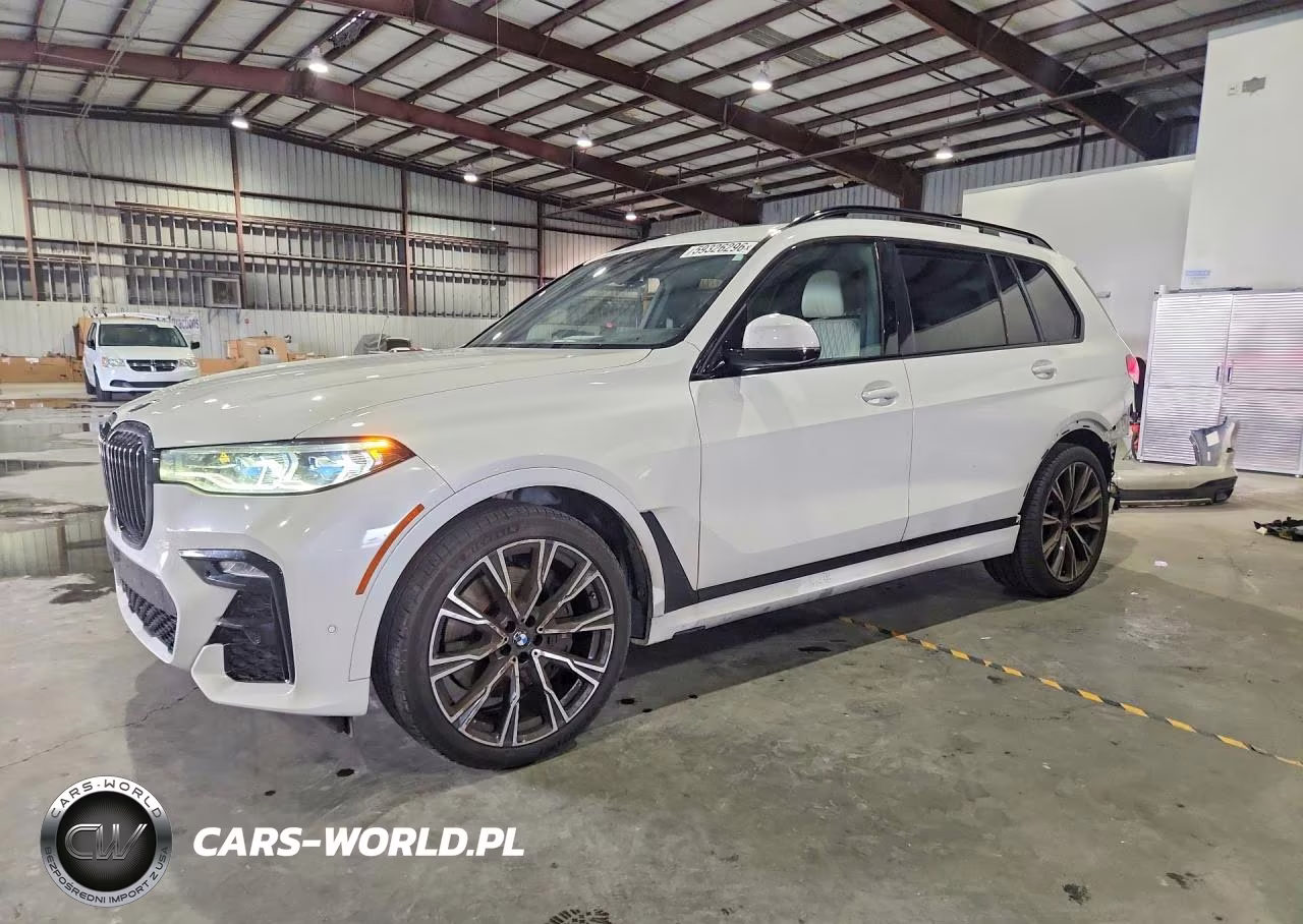 2022 BMW X7 M50I