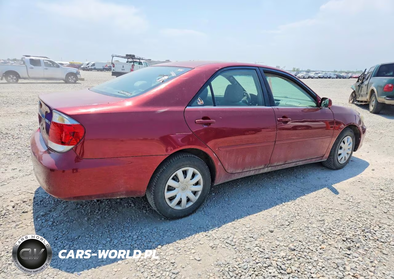 2005 Toyota Camry Le VIN:4T1BE32K85U068634 - 3