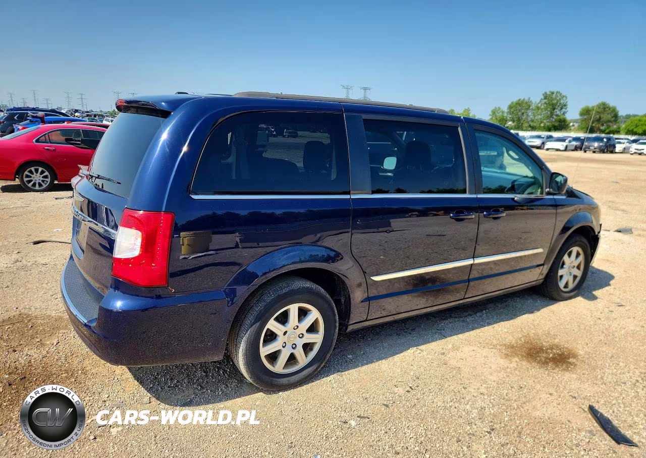 2012 Chrysler Town & Country Touring VIN:2C4RC1BG3CR327128 - 3