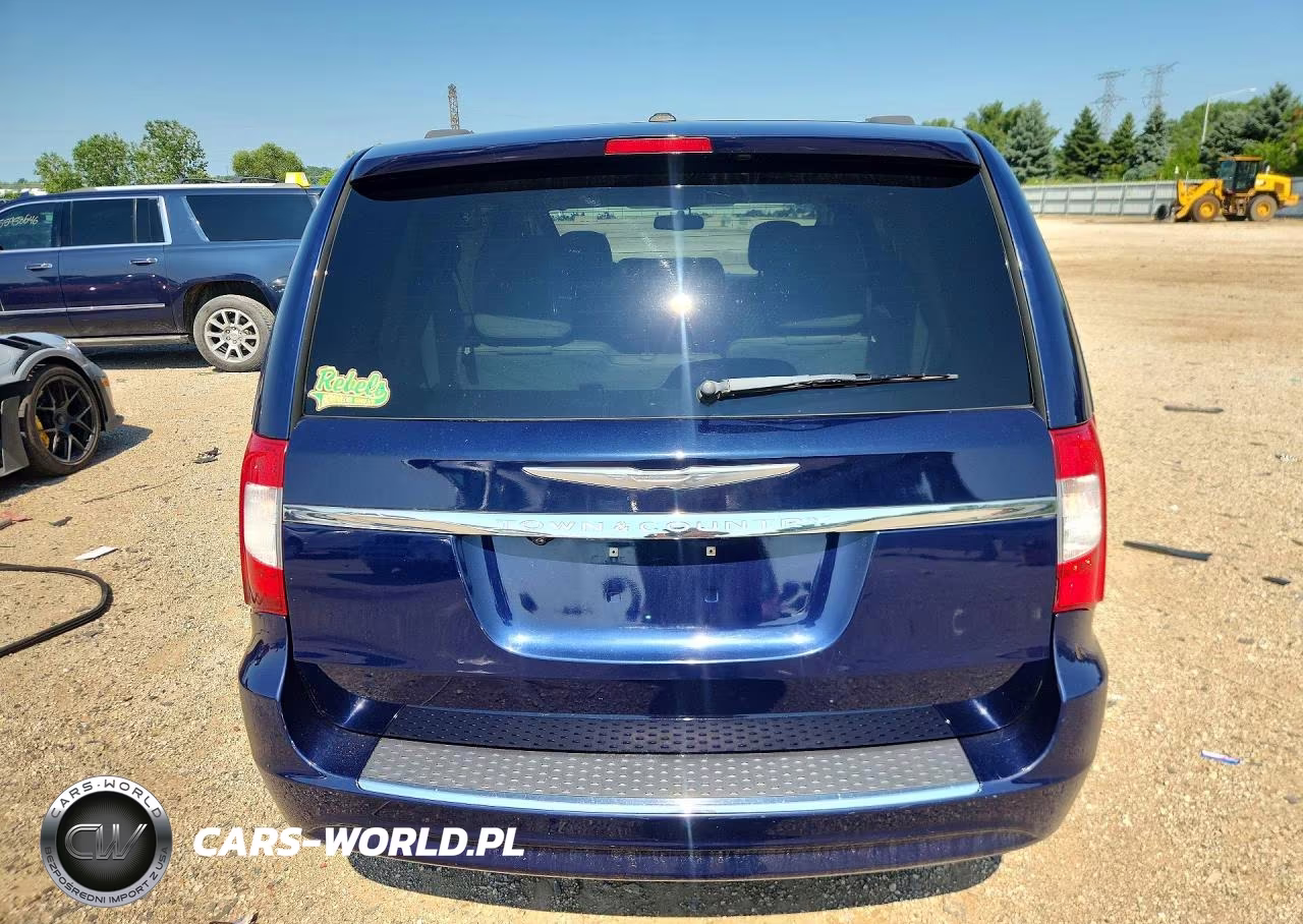 2012 Chrysler Town & Country Touring VIN:2C4RC1BG3CR327128 - 6