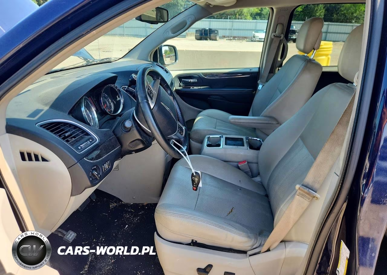2012 Chrysler Town & Country Touring VIN:2C4RC1BG3CR327128 - 7