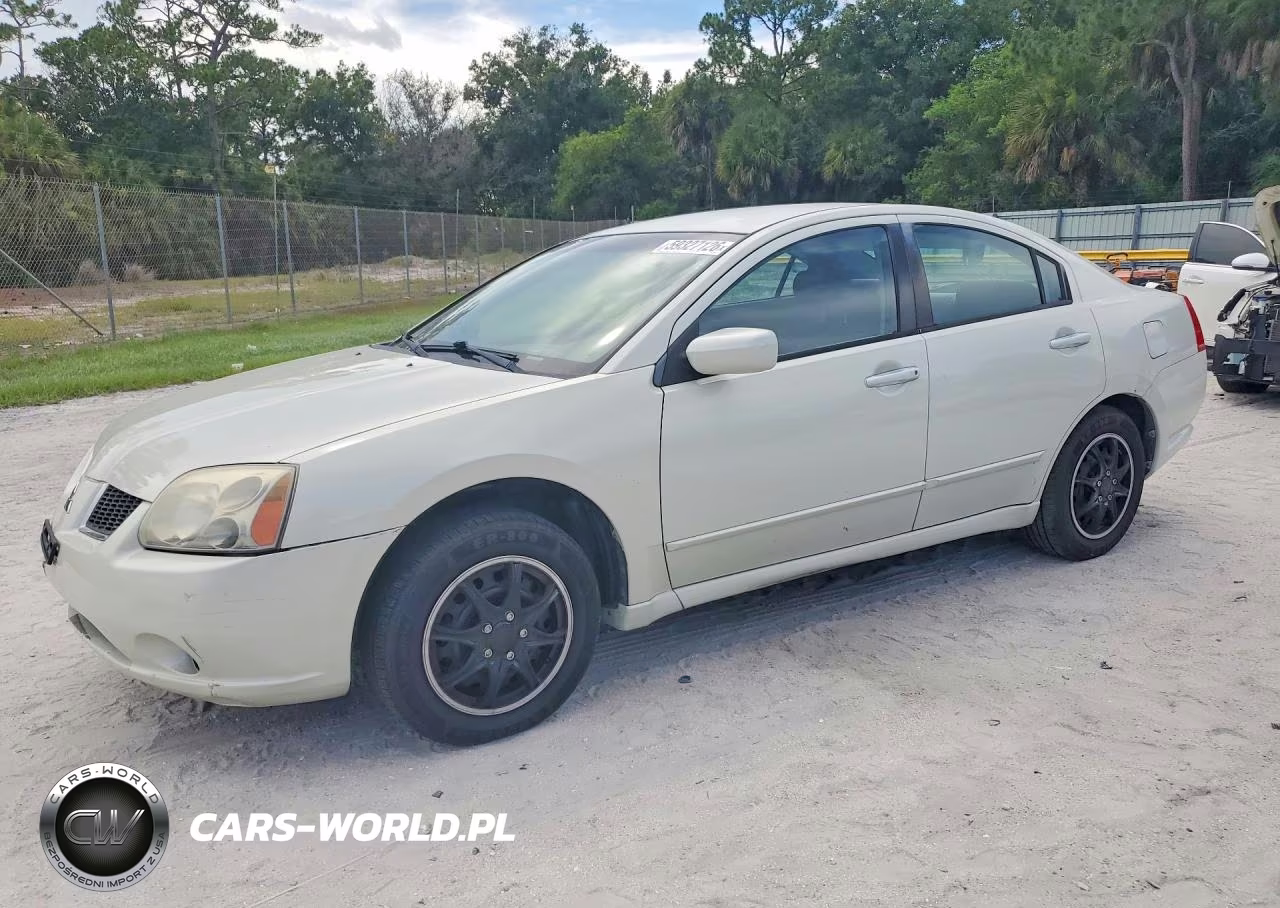 2005 Mitsubishi Galant Es Medium