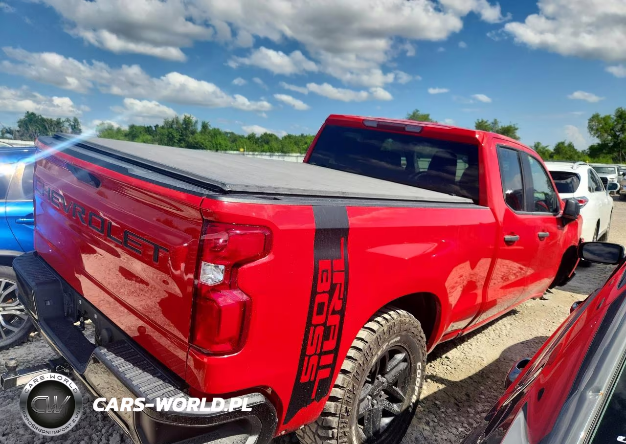 2019 Chevrolet Silverado K1500 Trail Boss Custom VIN:1GCRYCEF3KZ183309 - 3