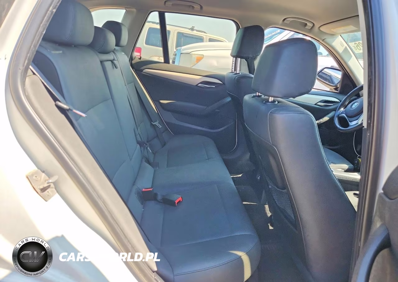 2014 BMW X1 xDrive28I VIN:WBAVL1C57EVY20240 - 10