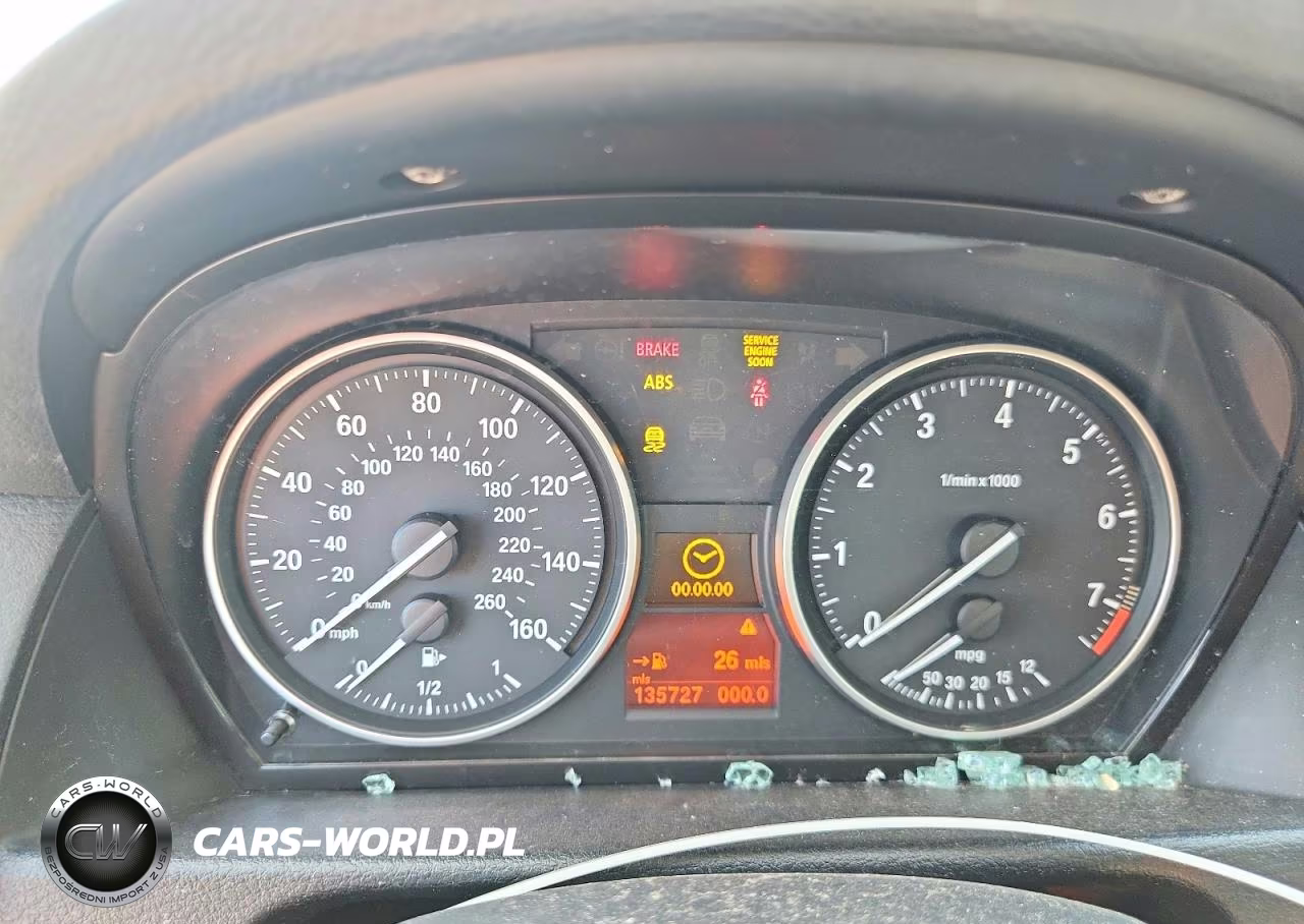 2014 BMW X1 xDrive28I VIN:WBAVL1C57EVY20240 - 9