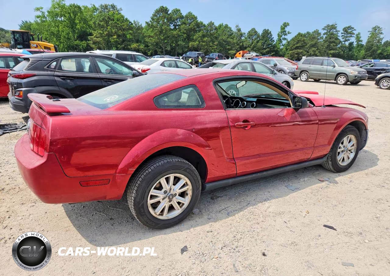 2007 Ford Mustang VIN:1ZVFT80N475258379 - 3