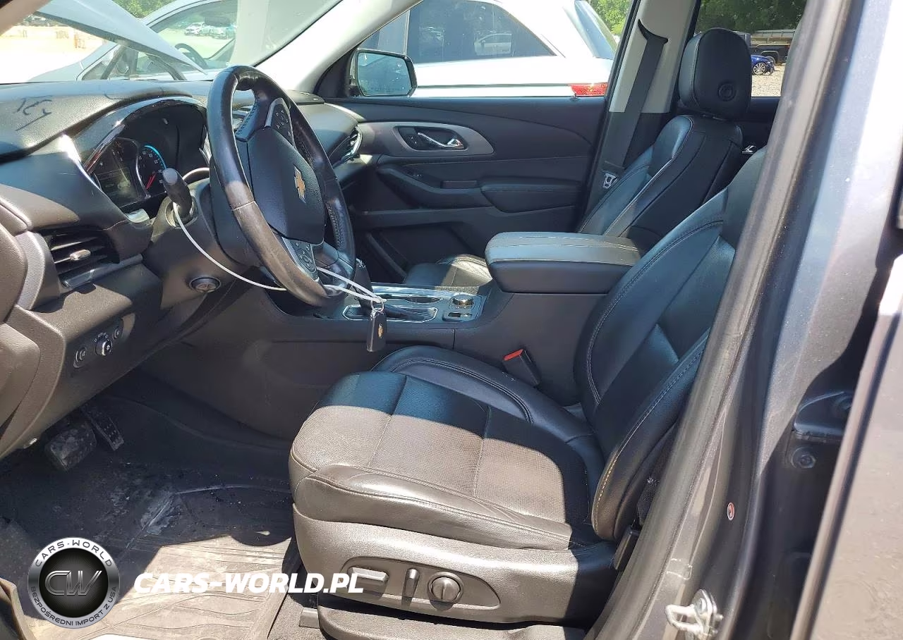 2018 Chevrolet Traverse Premier VIN:1GNERKKW5JJ158314 - 7