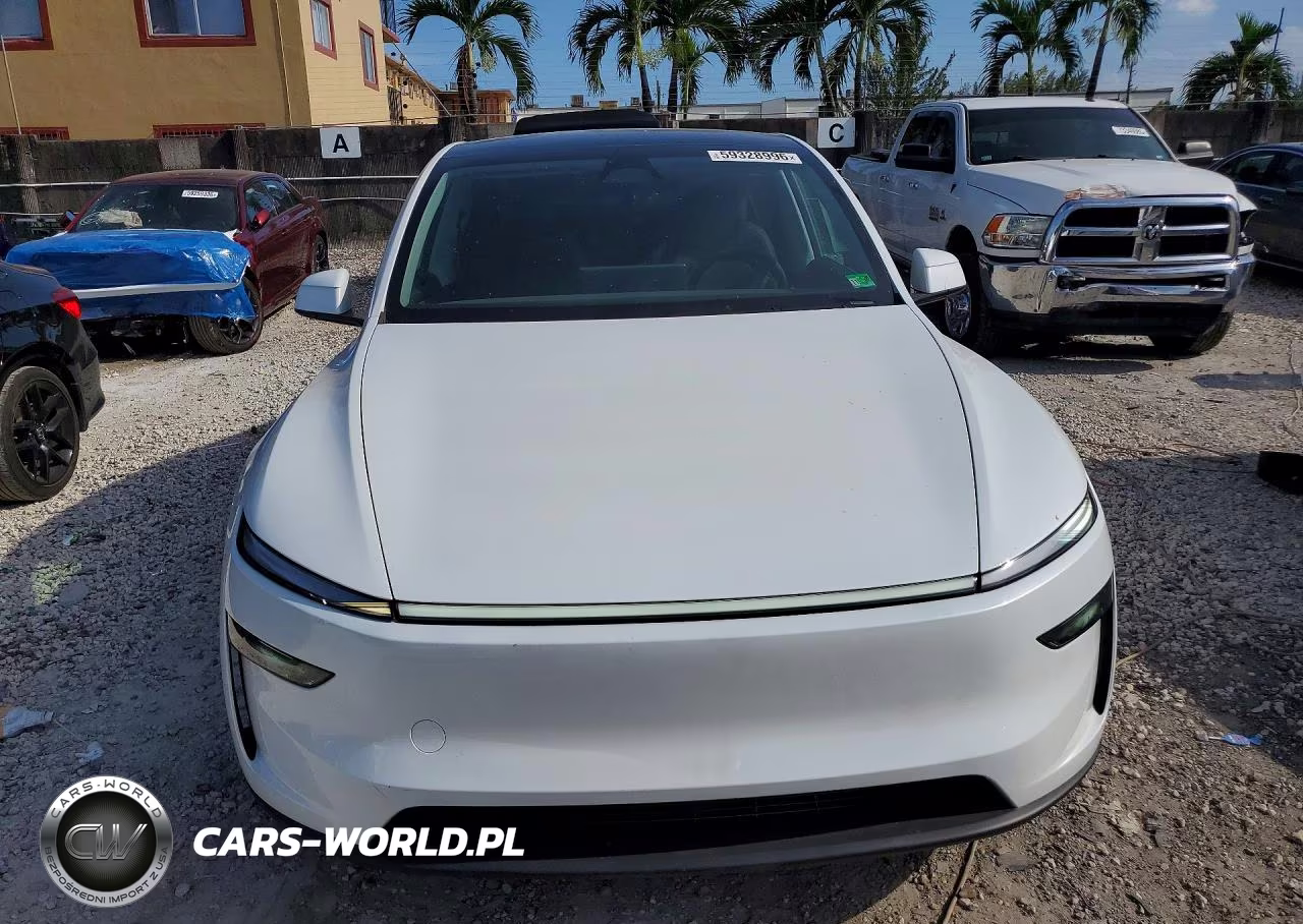 2026 Tesla Model Y VIN:7SAYGDED9TA500973 - 5
