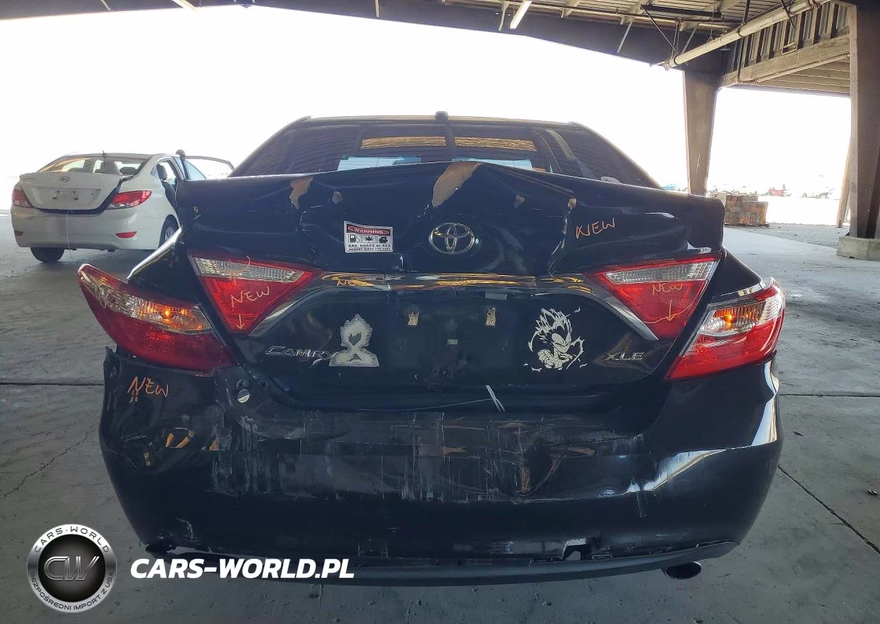 2015 Toyota Camry Xle VIN:4T1BF1FK1FU877342 - 6