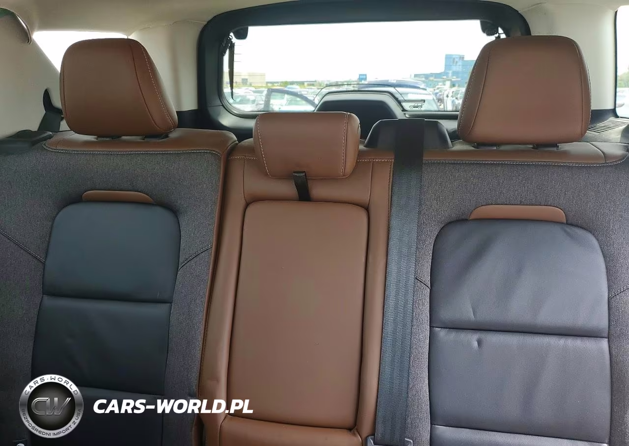 2023 Ford Bronco Sport Outer Banks VIN:3FMCR9C69PRD79092 - 10