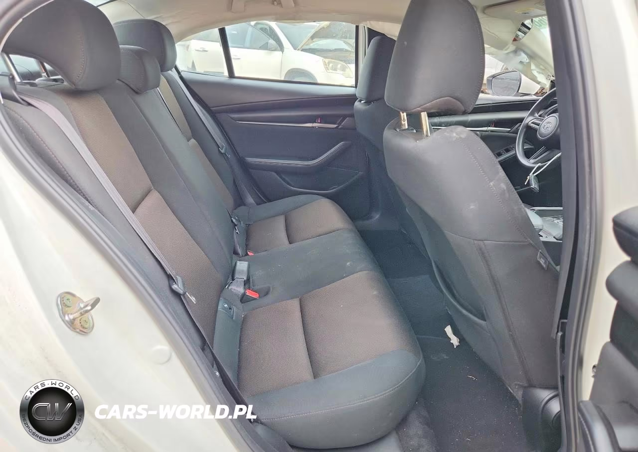 2021 Mazda 3 VIN:JM1BPAAL5M1328033 - 10