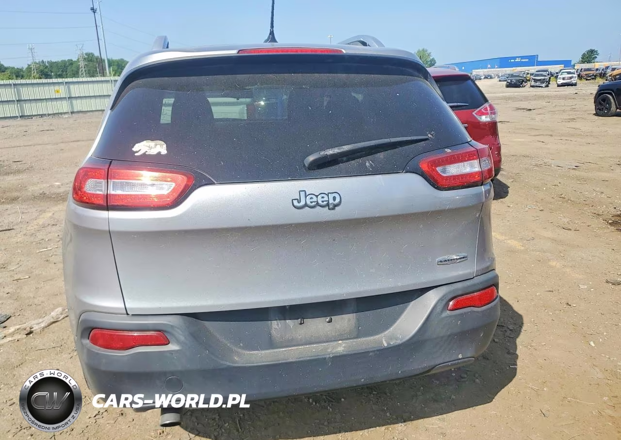 2014 Jeep Cherokee Latitude VIN:1C4PJLCB6EW158650 - 6