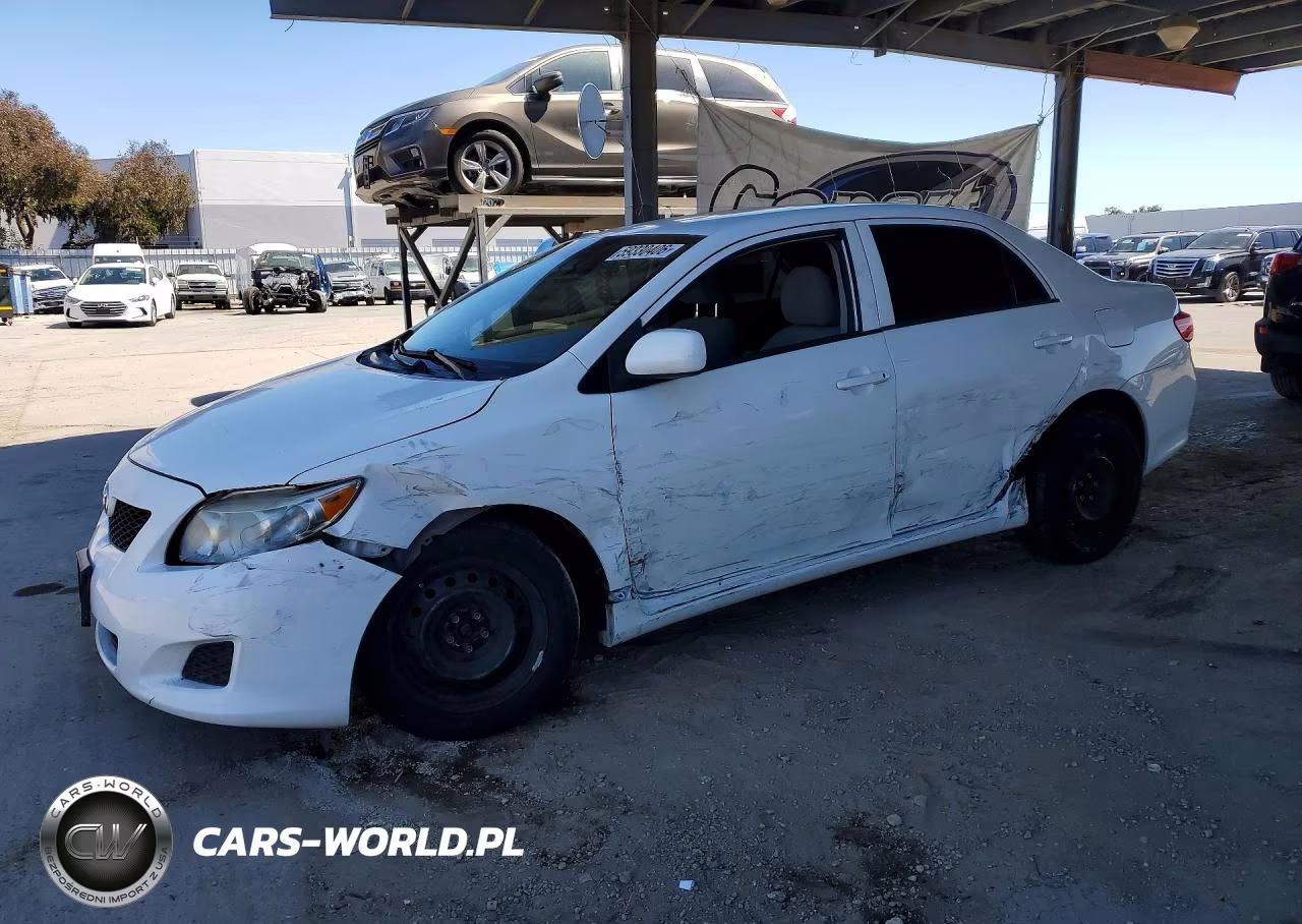 2010 Toyota Corolla Le – zdjęcie 1 z 12