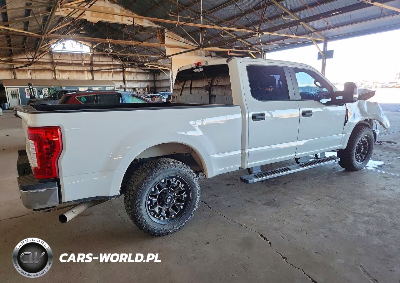 2019 Ford F250 Super Duty VIN:1FT7W2A60KEE33867 - 3
