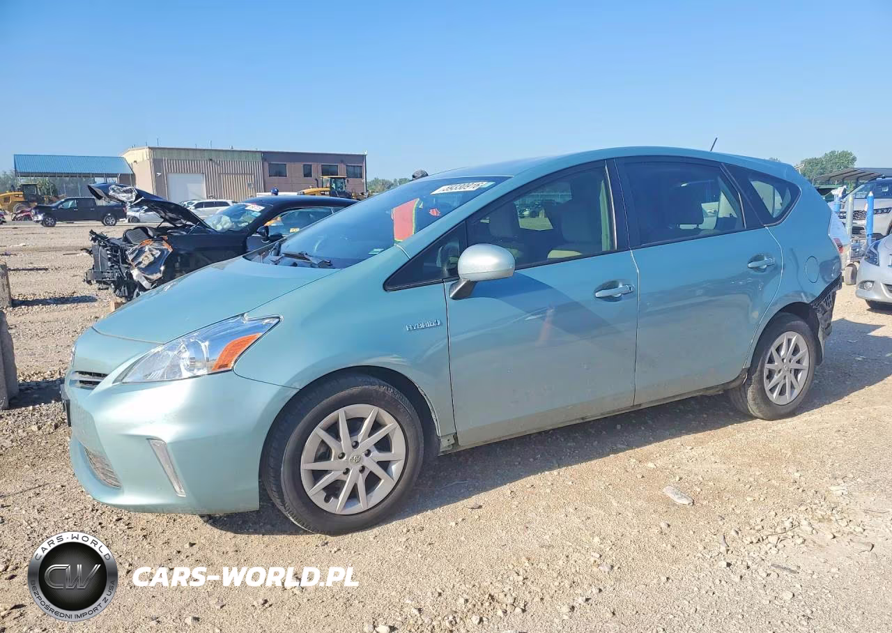 2013 Toyota Prius V Two – zdjęcie 1 z 12