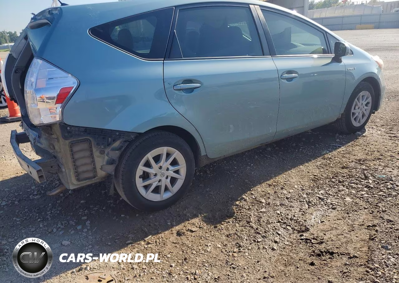 2013 Toyota Prius V Two VIN:JTDZN3EU4D3189245 - 3