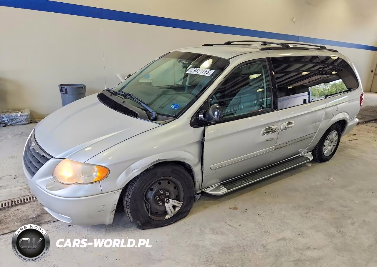 2007 Chrysler Town & Country Lx