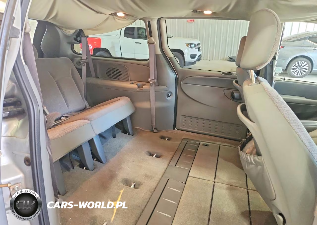 2007 Chrysler Town & Country Lx VIN:2A8GP44R77R144065 - 11