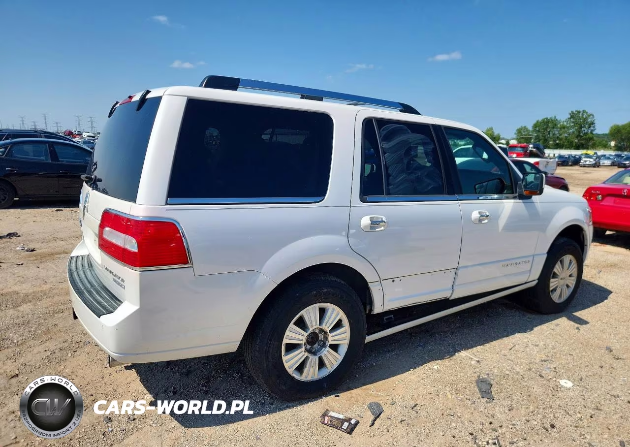 2013 Lincoln Navigator VIN:5LMJJ2J56DEL01767 - 3