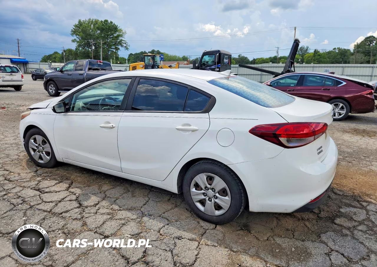 2018 Kia Forte Lx VIN:3KPFK4A77JE240176 - 2