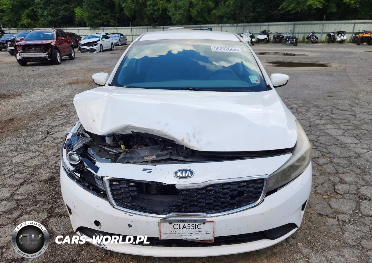 2018 Kia Forte Lx VIN:3KPFK4A77JE240176 - 5