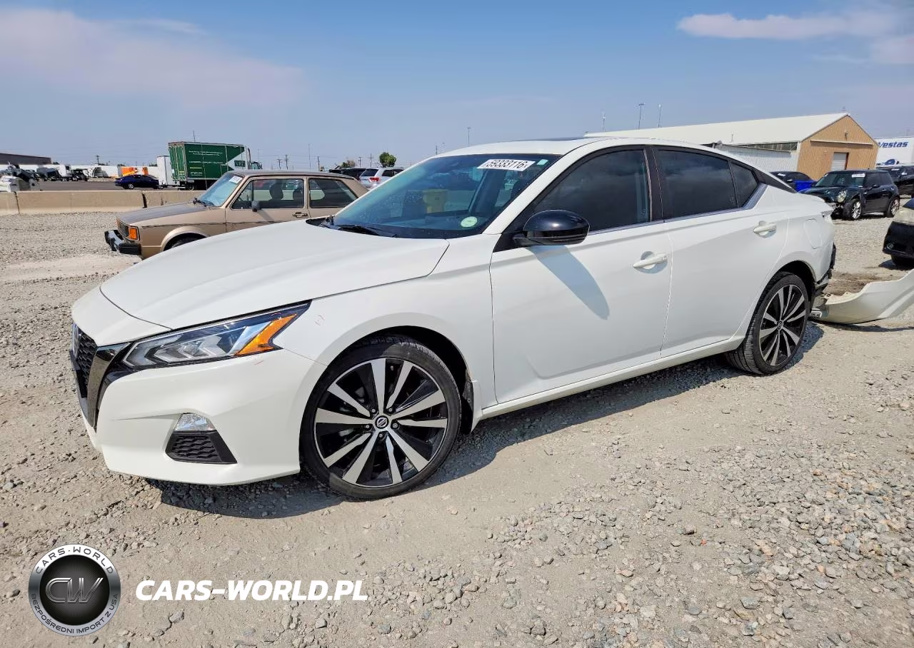 2021 Nissan Altima Sr