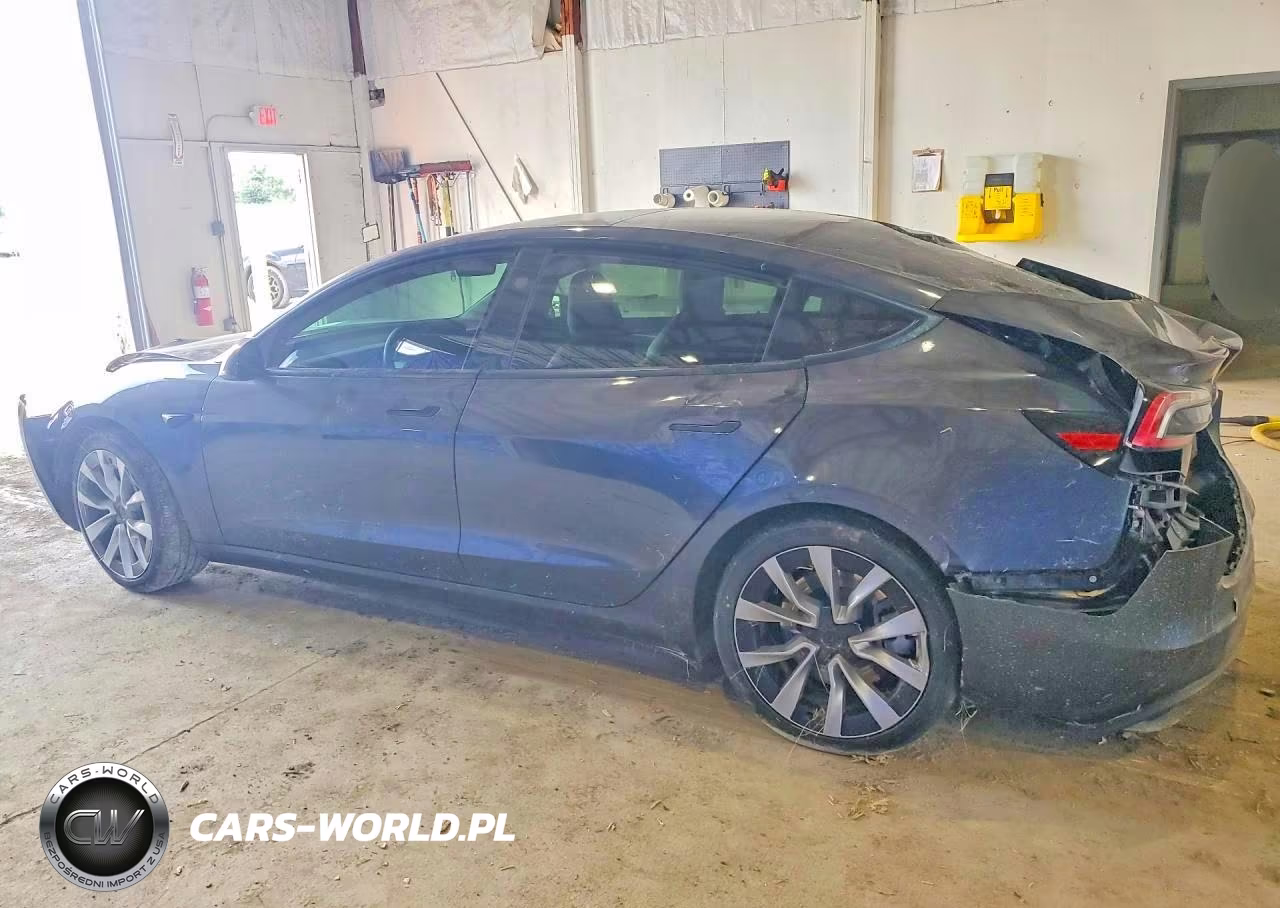 2024 Tesla Model 3 VIN:5YJ3E1EA4RF830114 - 2