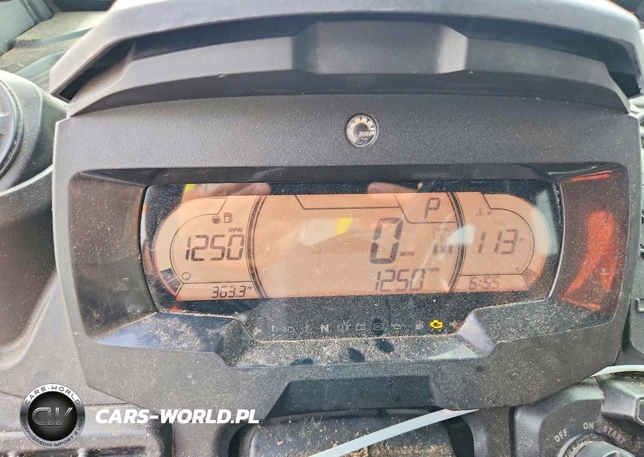 2024 Can-Am Defender Utility Vehicle VIN:3JBUUAX45RK013968 - 8