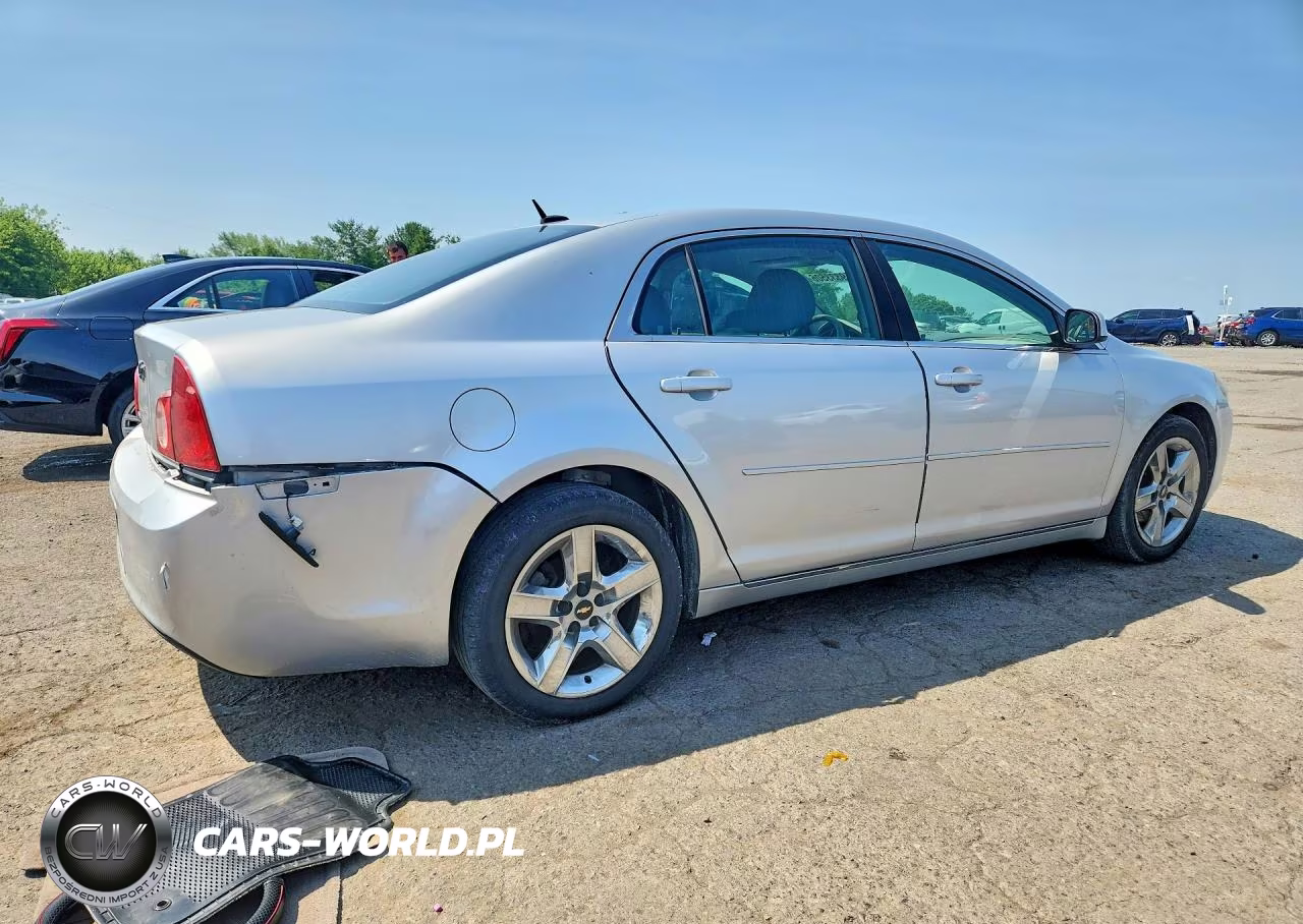 2010 Chevrolet Malibu 1Lt VIN:1G1ZC5EB4AF252542 - 3