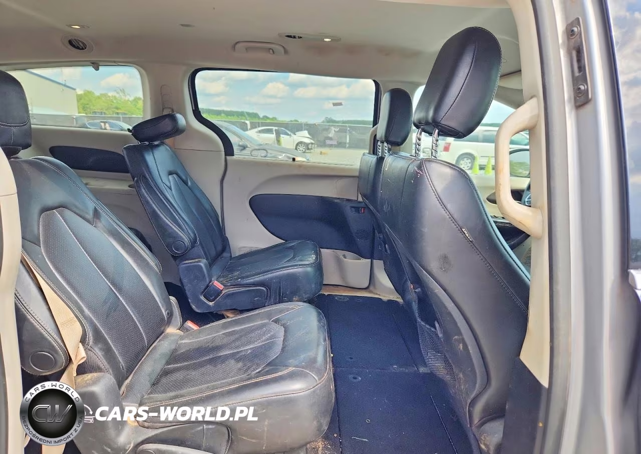2020 Chrysler Voyager Lxi VIN:2C4RC1DG9LR176227 - 10