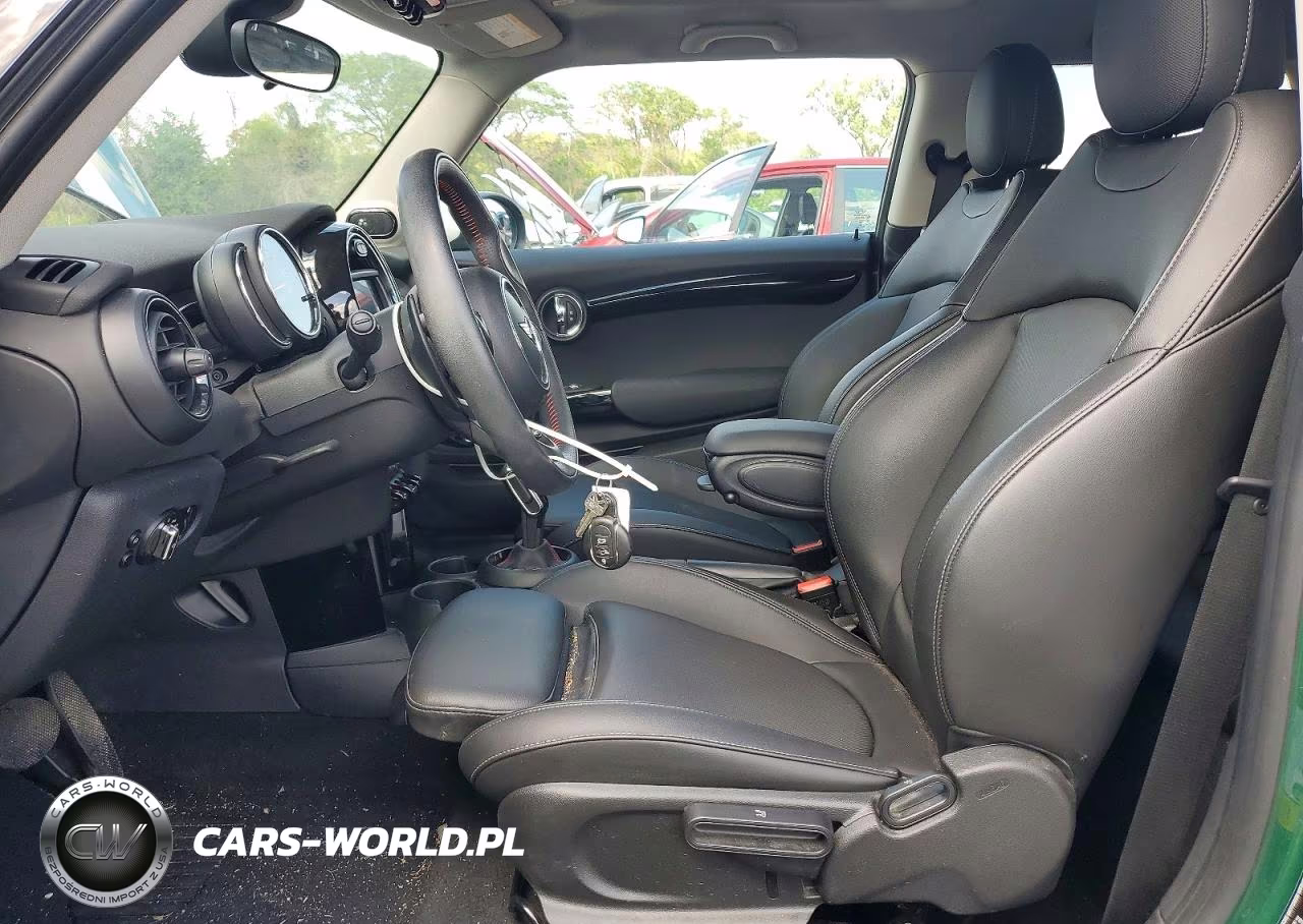 2020 Mini Cooper S VIN:WMWXR5C01L2L71963 - 7