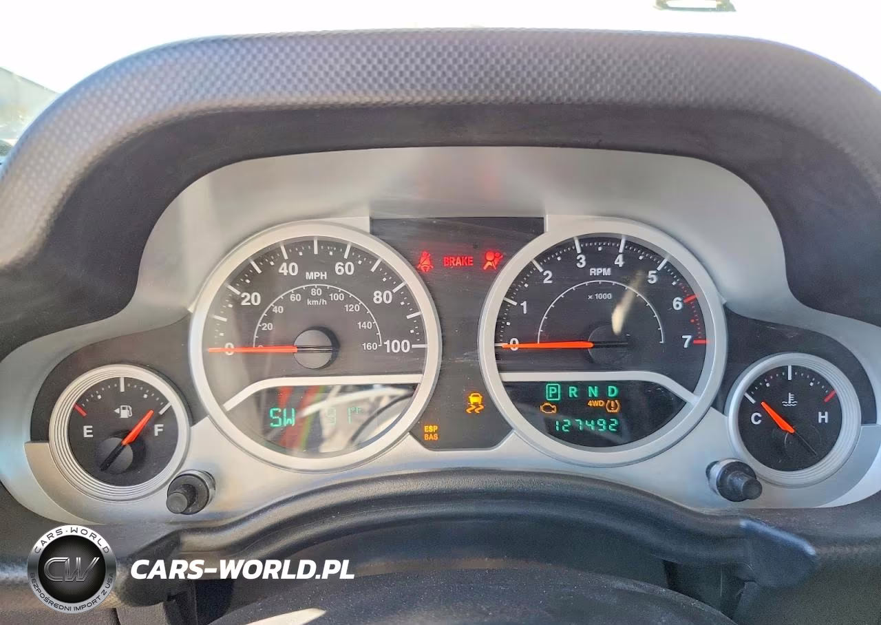2009 Jeep Wrangler Unlimited Rubicon VIN:1J8GA69129L729423 - 9