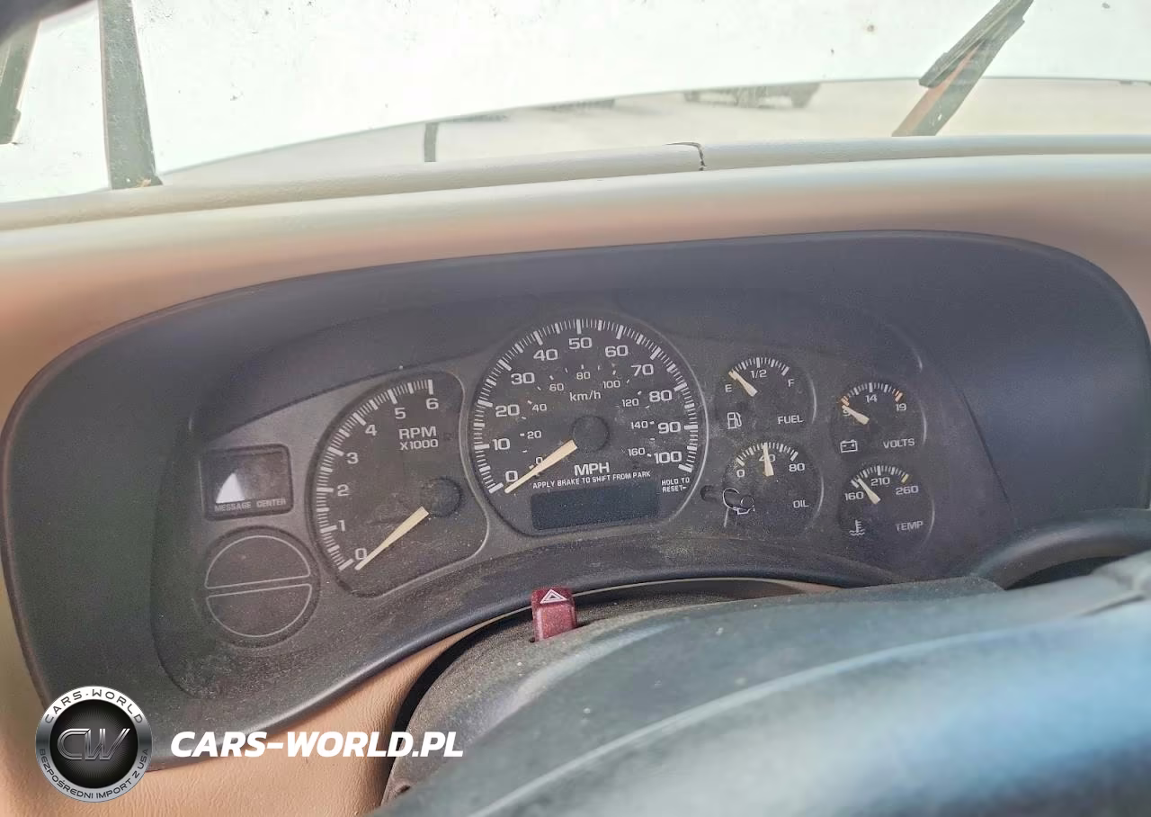 2002 Chevrolet Tahoe C1500 VIN:1GNEC13Z82R325160 - 9