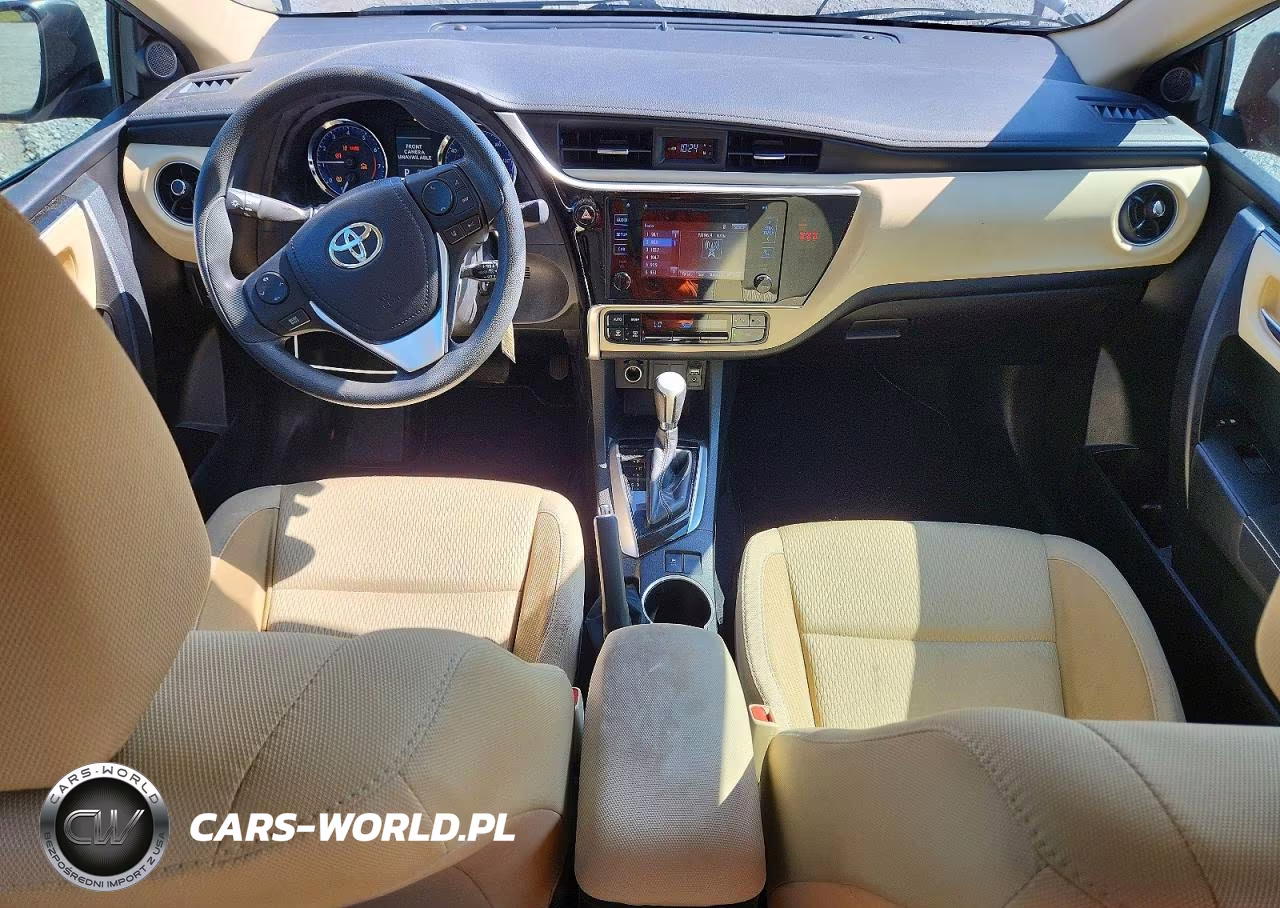2018 Toyota Corolla Le VIN:5YFBURHE3JP744913 - 8