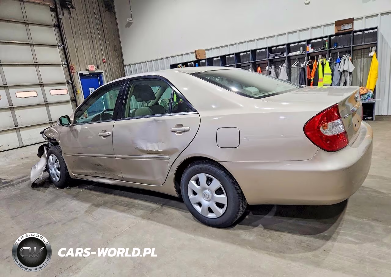 2004 Toyota Camry Le VIN:4T1BE32K74U826803 - 2