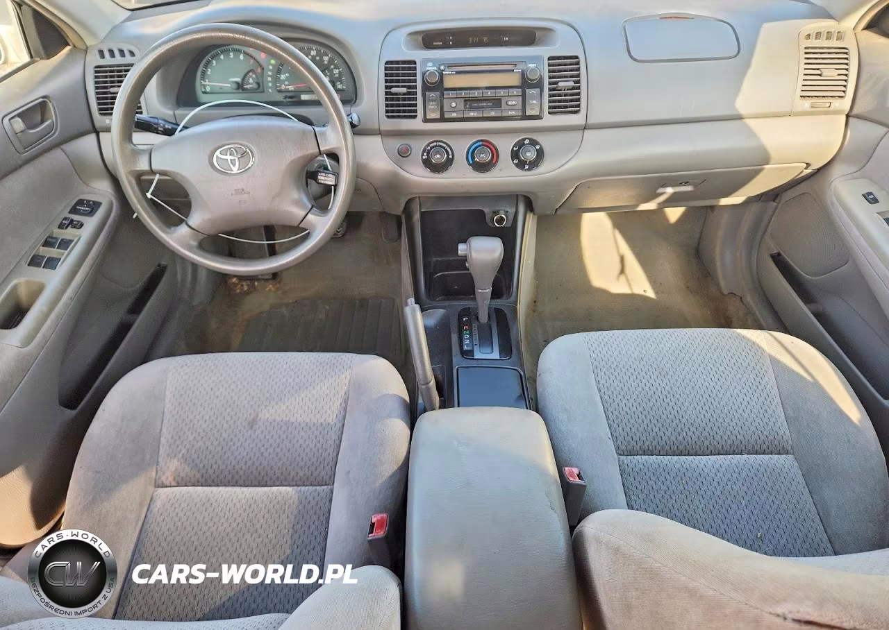 2003 Toyota Camry Le VIN:4T1BE32K43U736149 - 8