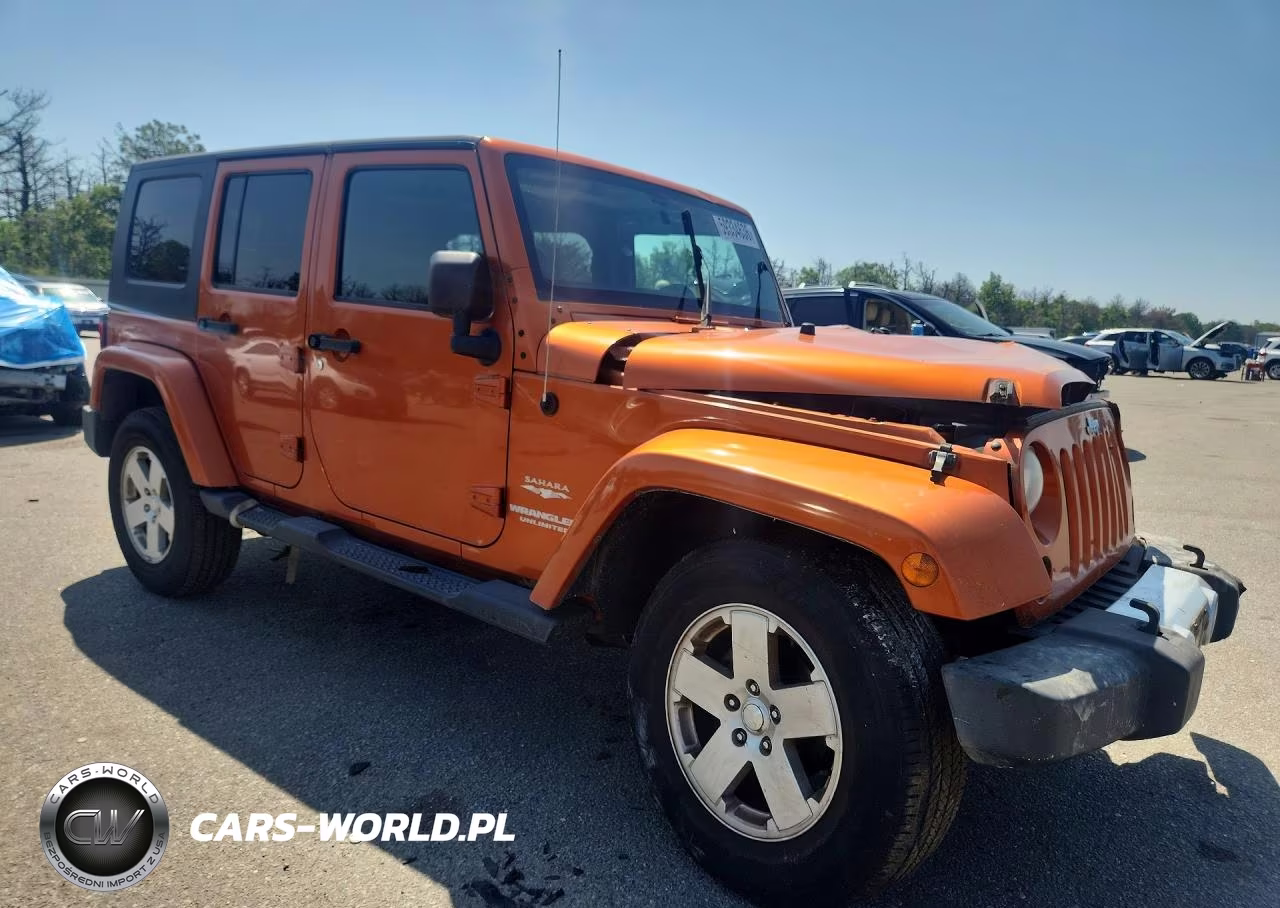 2011 Jeep Wrangler Unlimited Sahara VIN:1J4HA5H15BL617478 - 4