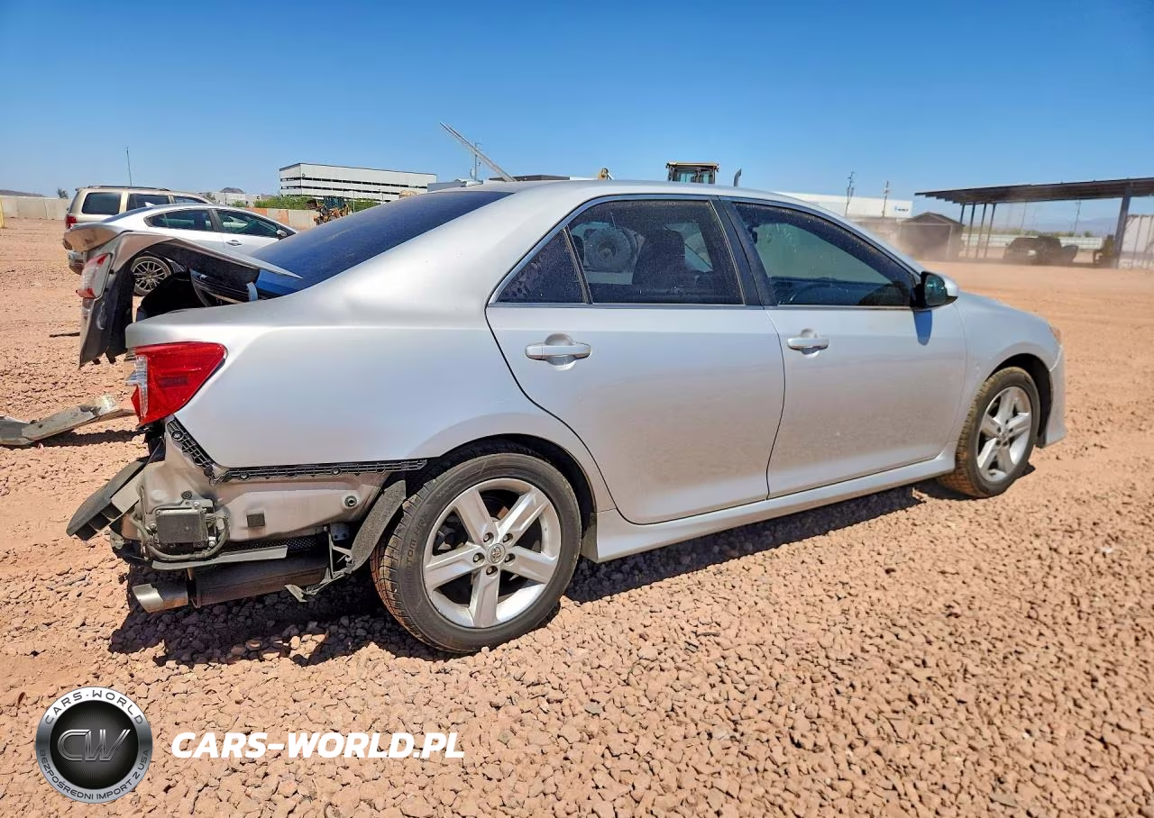 2013 Toyota Camry Se VIN:4T1BF1FK8DU686286 - 3