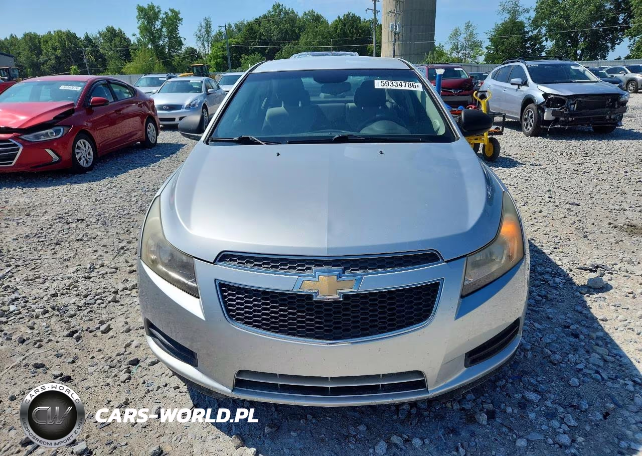 2012 Chevrolet Cruze VIN:1G1PC5SH1C7372991 - 5
