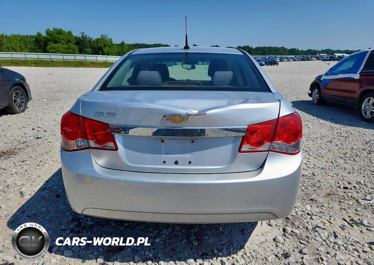 2012 Chevrolet Cruze VIN:1G1PC5SH1C7372991 - 6