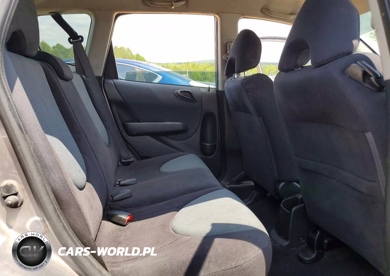 2008 Honda Fit VIN:JHMGD376X8S034430 - 10