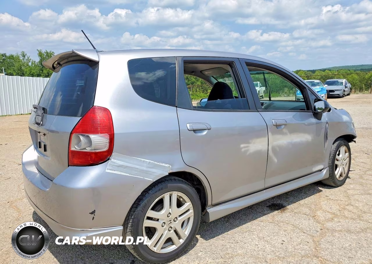 2008 Honda Fit VIN:JHMGD376X8S034430 - 3