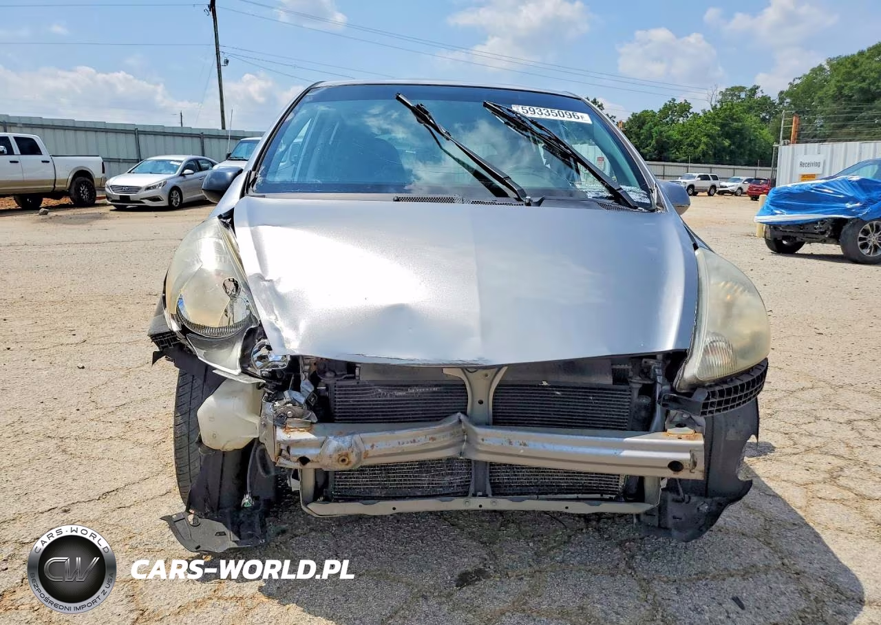 2008 Honda Fit VIN:JHMGD376X8S034430 - 5