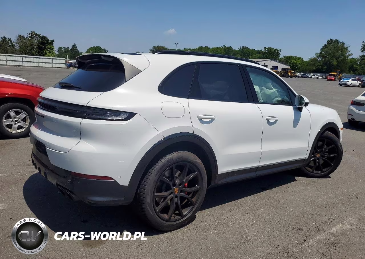 2025 Porsche Cayenne Gts VIN:WP1AG2AY9SDA25215 - 3