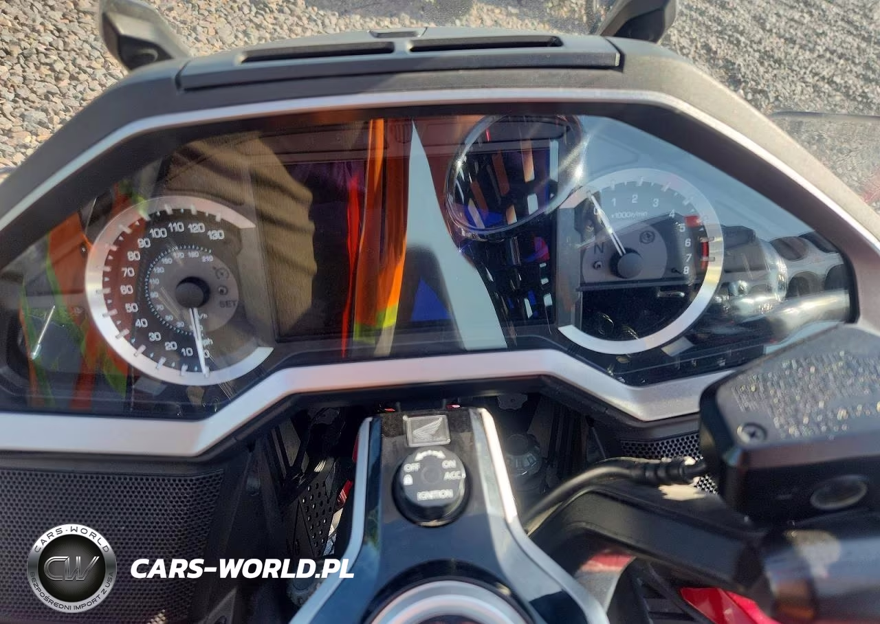 2018 Honda Gl1800 D VIN:JH2SC7953JK001308 - 7