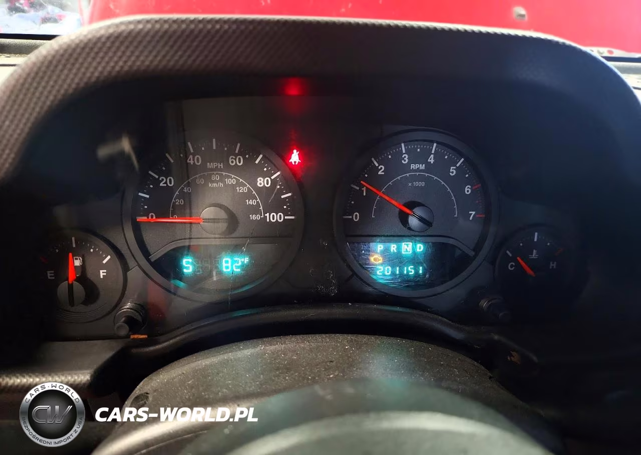 2008 Jeep Wrangler VIN:1J4FA24178L533635 - 9