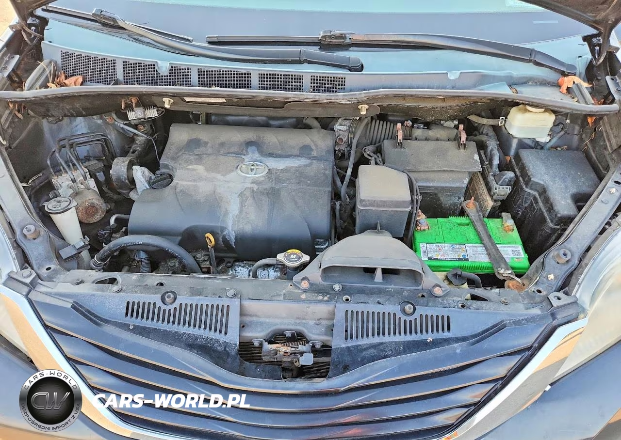 2012 Toyota Sienna Le VIN:5TDKK3DC0CS245665 - 12