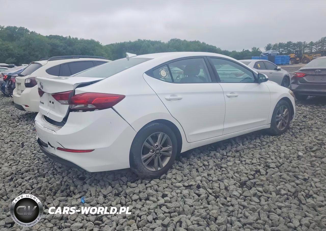 2017 Hyundai Elantra Se VIN:5NPD84LF2HH020363 - 3